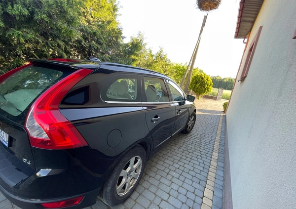 Volvo XC 60 cena 45900 przebieg: 295000, rok produkcji 2012 z Kraków małe 56